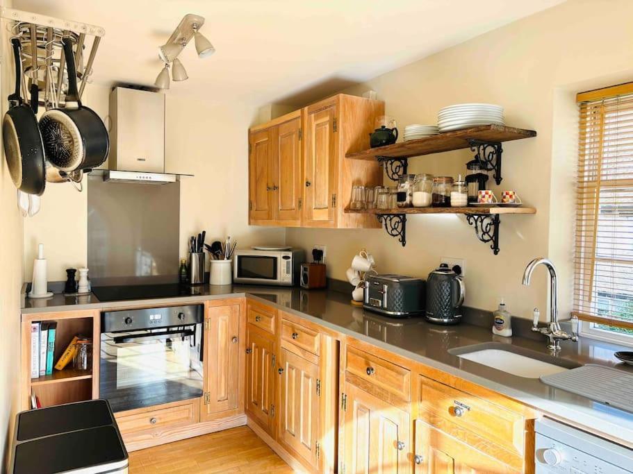 3 Bedroom Converted Chapel In Historic Oundle Extérieur photo
